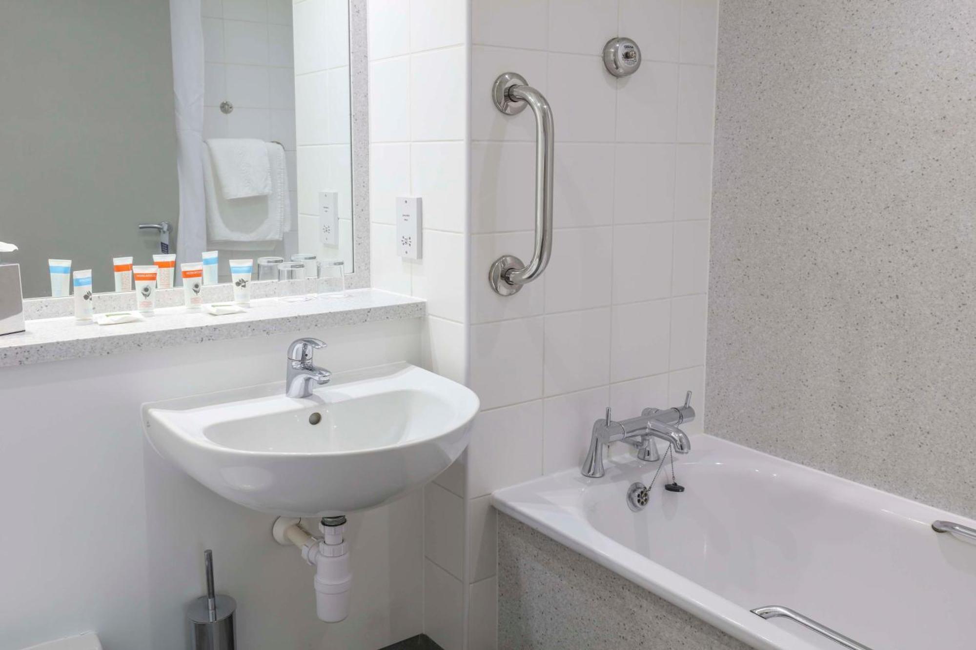 Best Western Pontypool Metro Hotel Εξωτερικό φωτογραφία